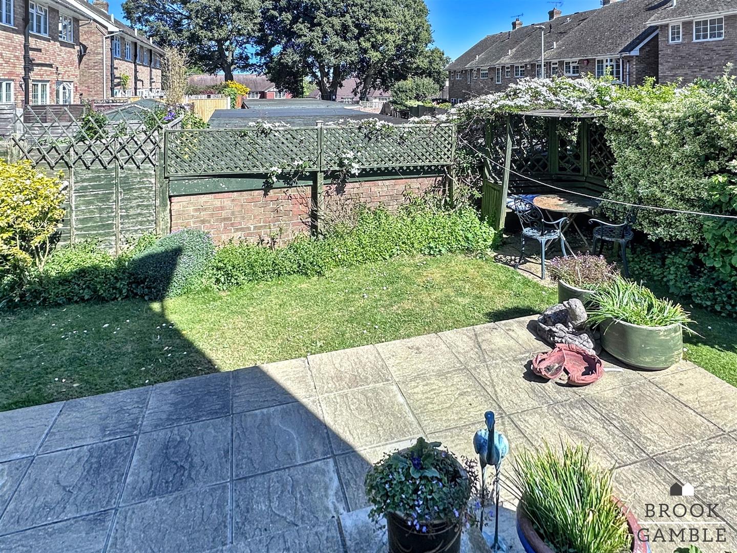 3 Bedroom House. Beechwood Crescent in Eastbourne, East Sussex 2